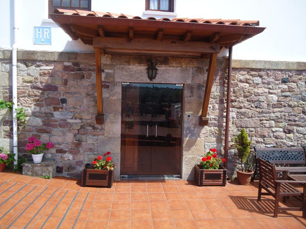 Montanes Hotell Santillana del Mar Exteriör bild